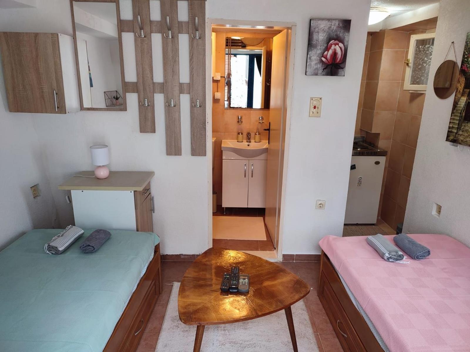 Bay Mola Home Kotor Extérieur photo